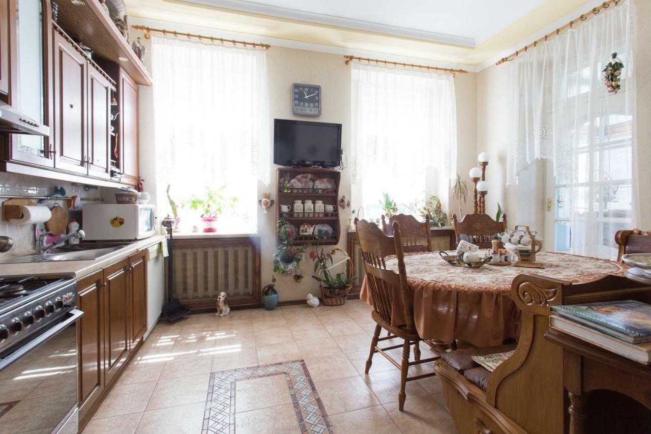 Apartment In The Center Of Charkiw Exterior foto