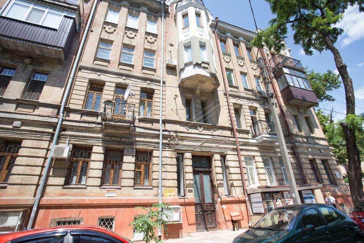 Apartment In The Center Of Charkiw Exterior foto